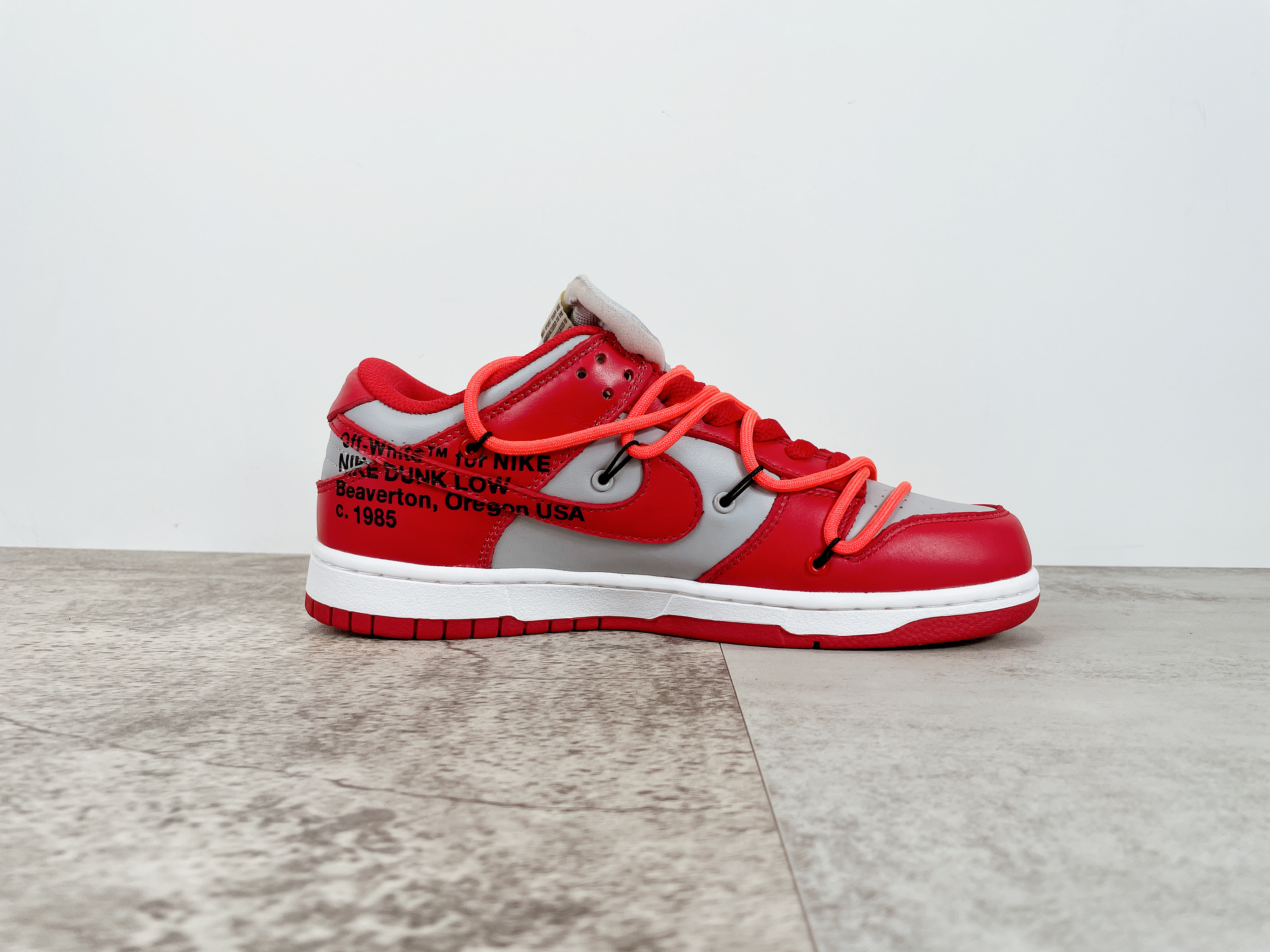 OWx Futura x SB Dunk University Red