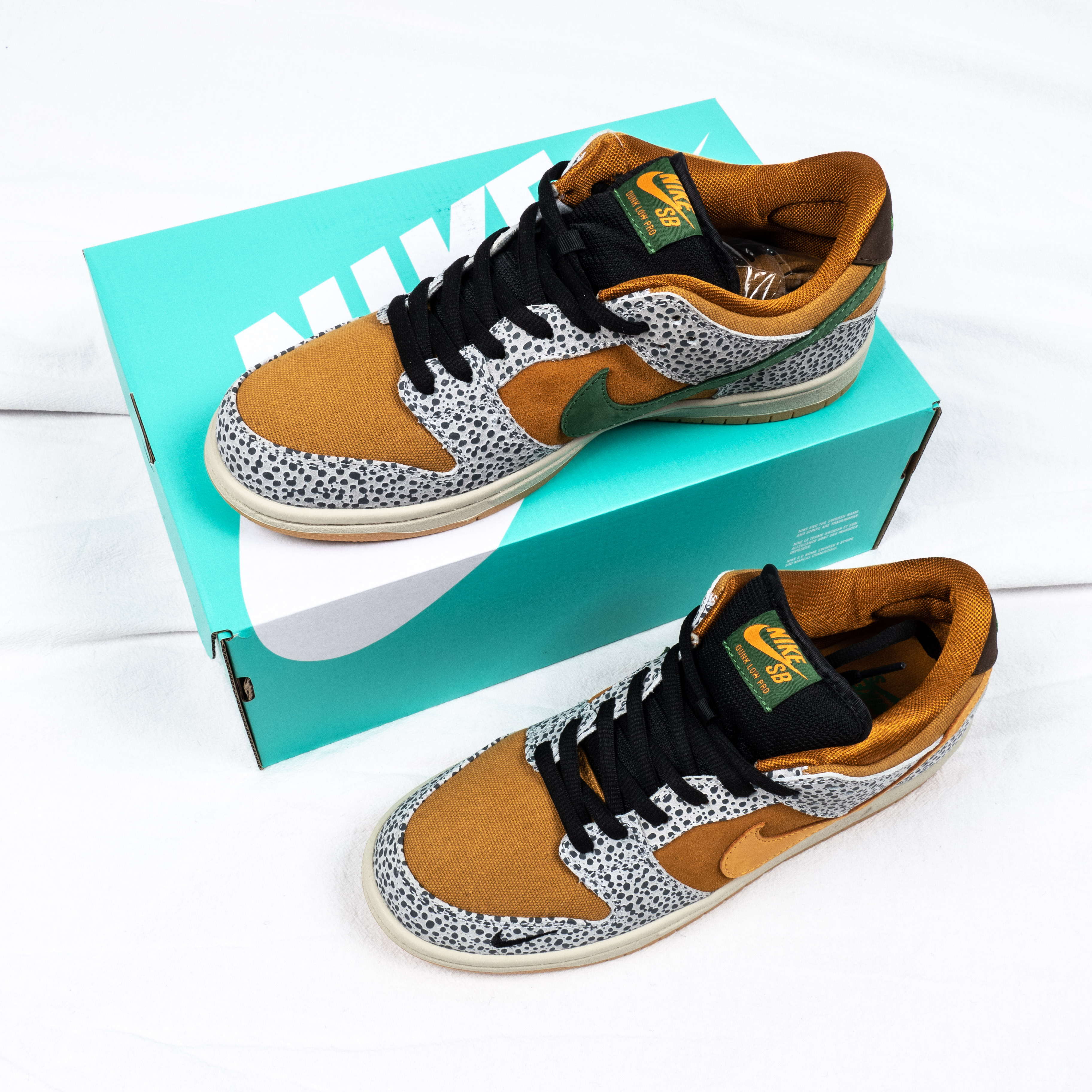 SB Dunk Low “Safari”