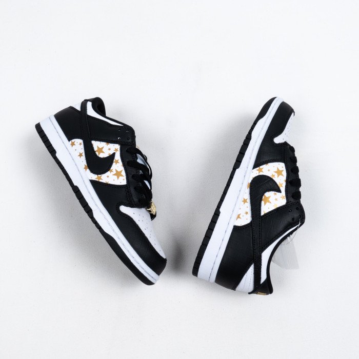 SB Dunk Low Supreme Stars Black