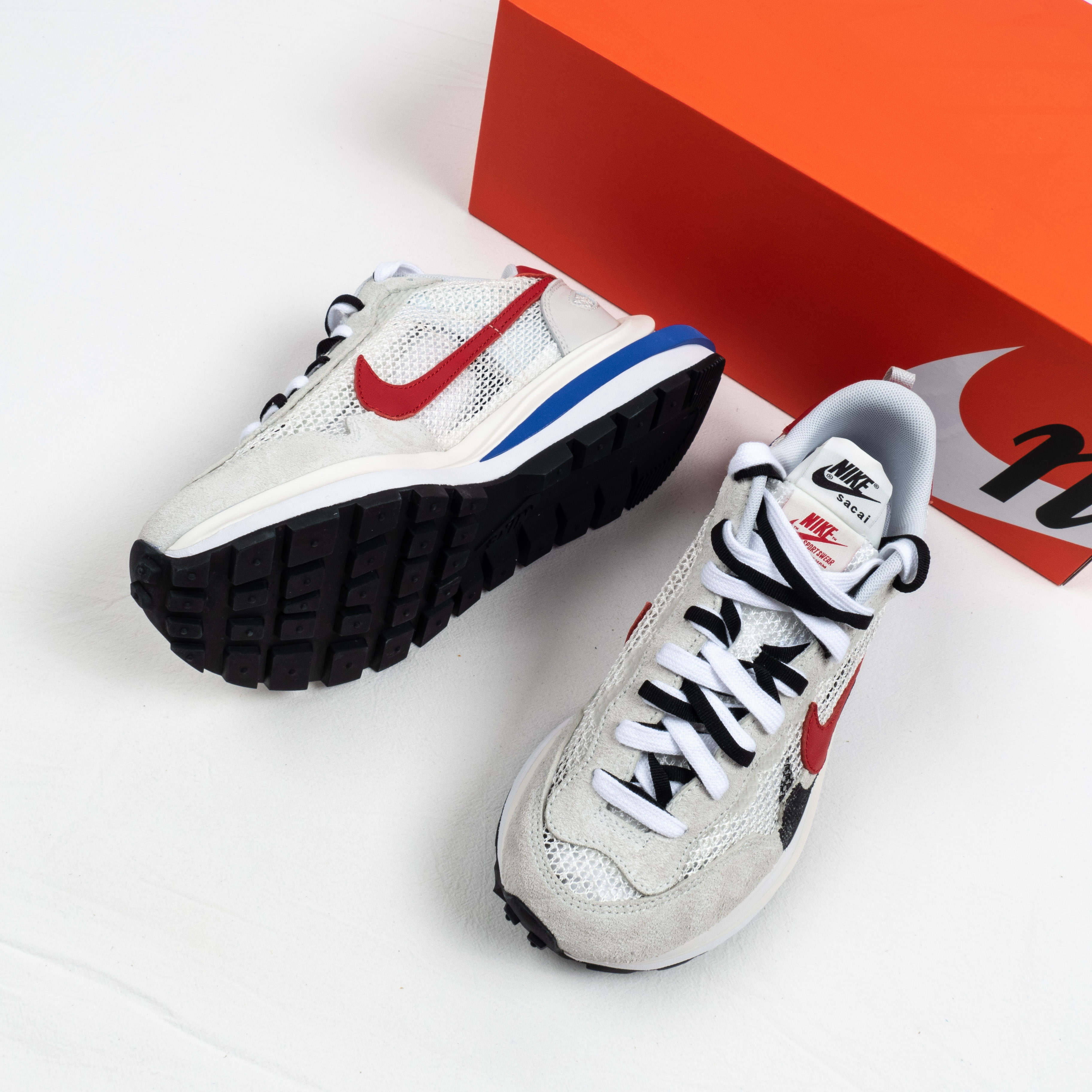 Vaporwaffle sacai Sport Fuchsia Game Royal