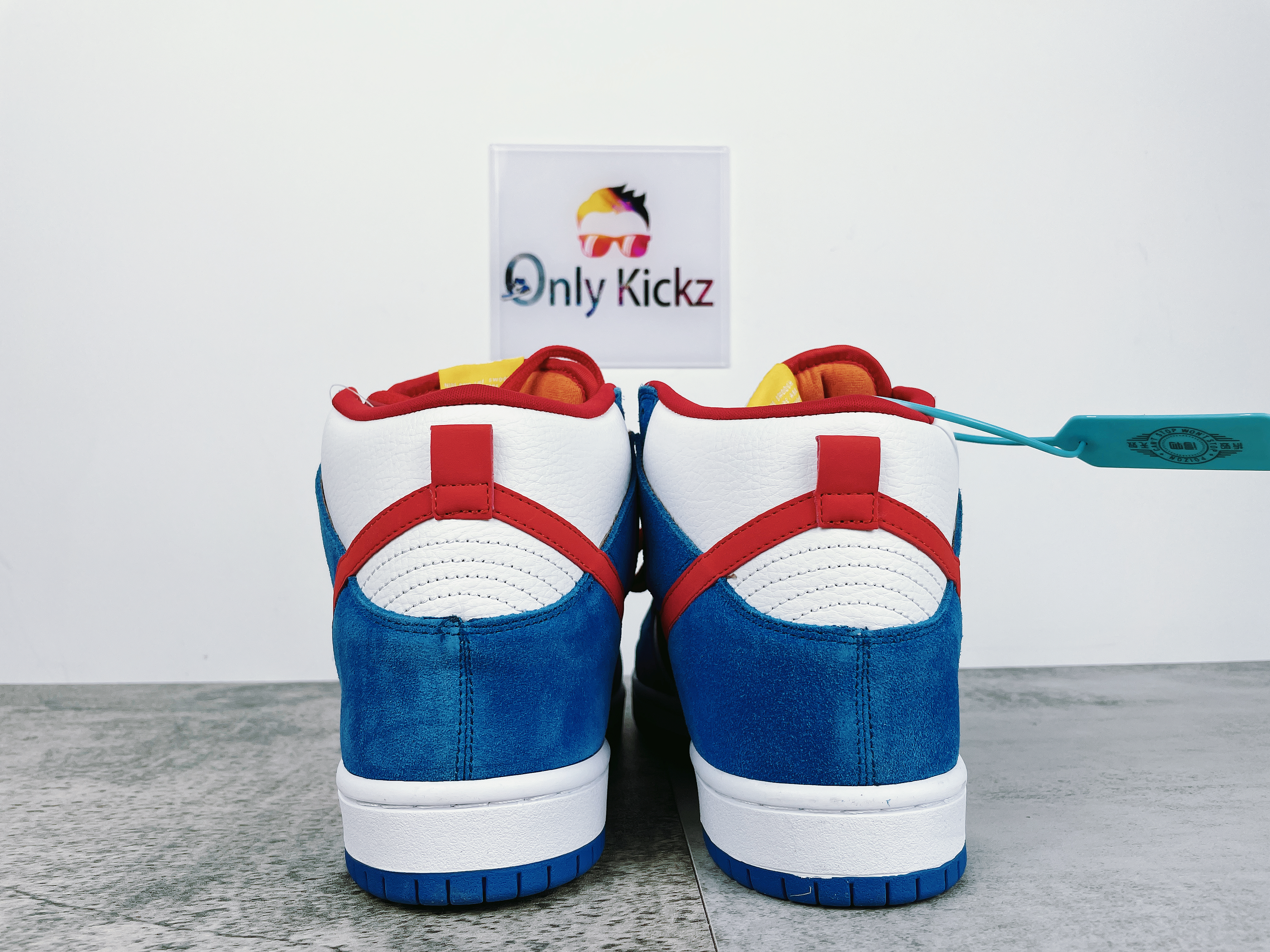 SB Dunk High Doraemon