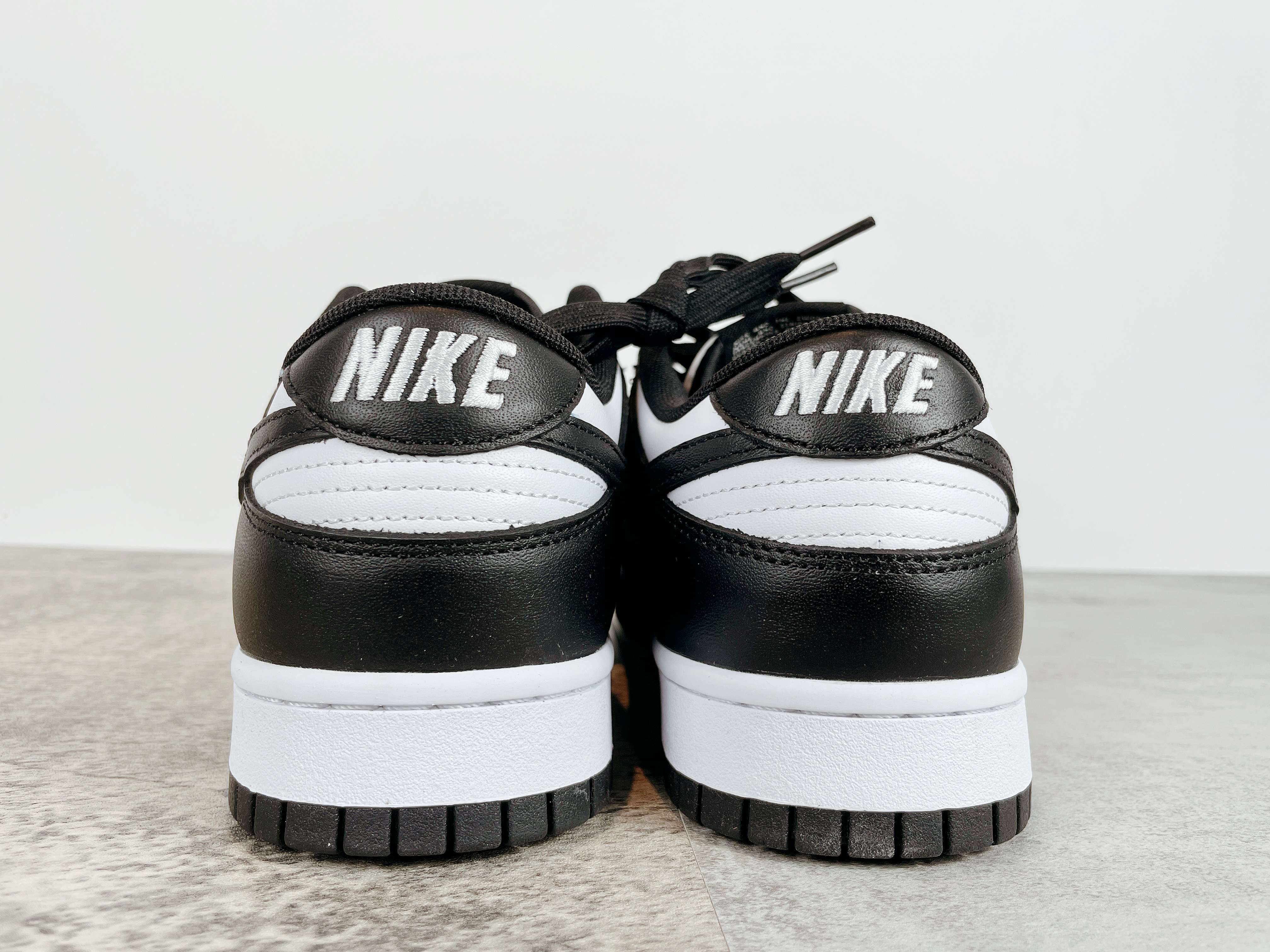 Dunk Low Retro White Black