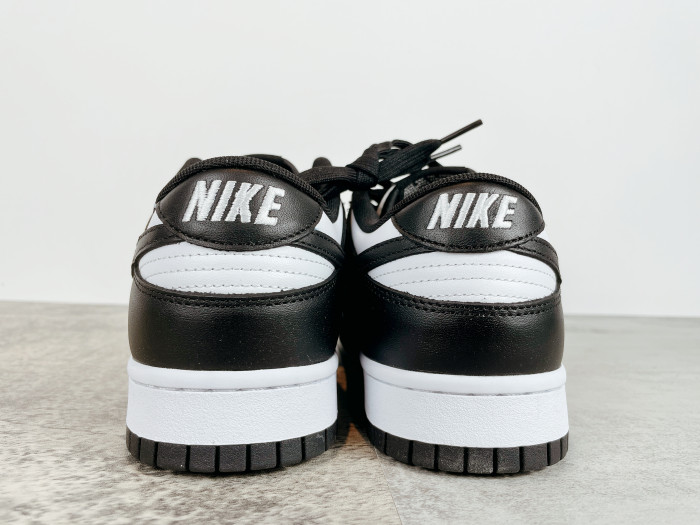 Dunk Low Retro White Black