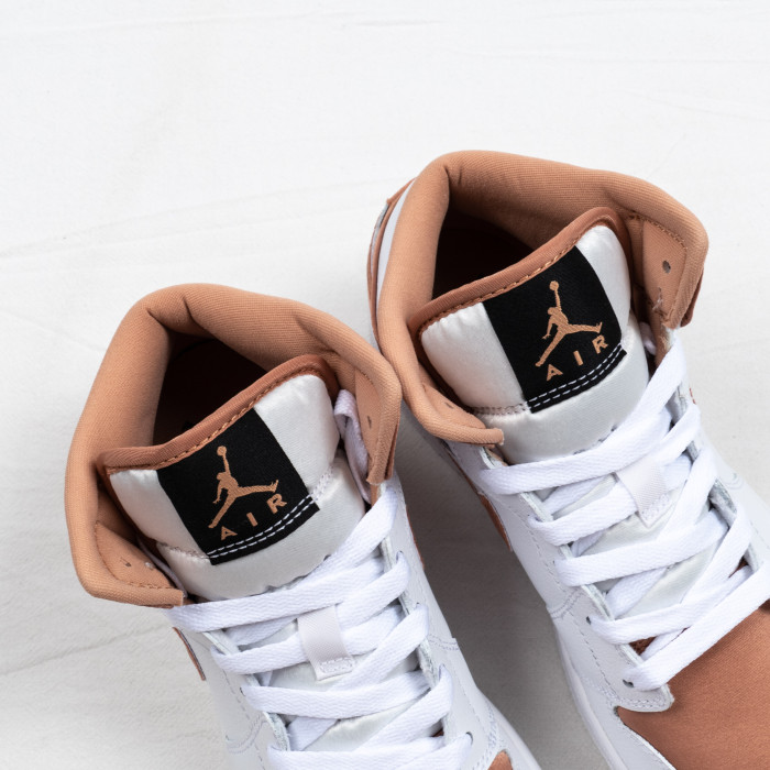 1's Mid White Rose Gold