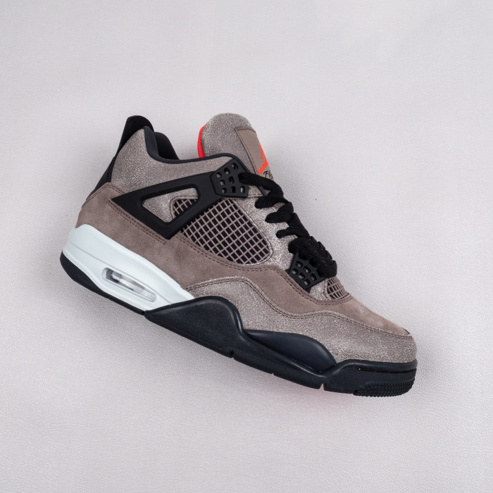 4's Retro Taupe Haze