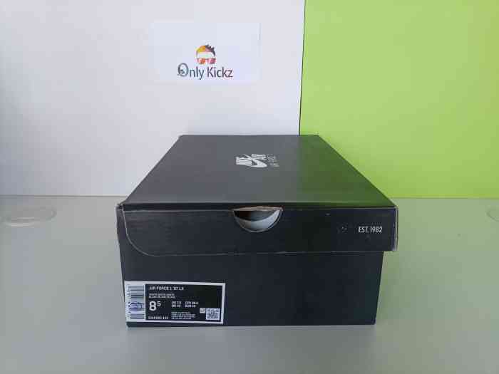 AF 1 Low UV Reactive Swoosh