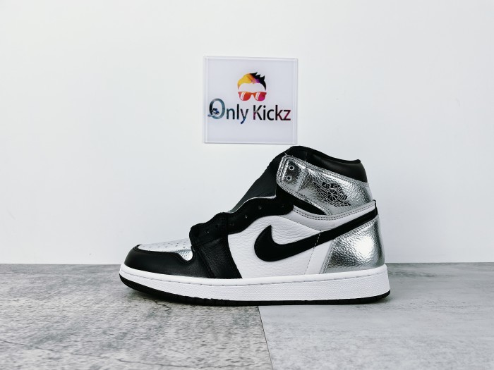 1's Retro High Silver Toe