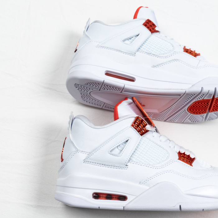 4's Retro Metallic Orange
