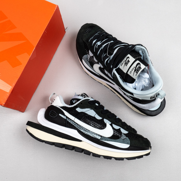 Vaporwaffle sacai Black White