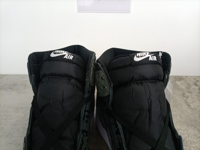 1's Retro High OG Rebellionaire