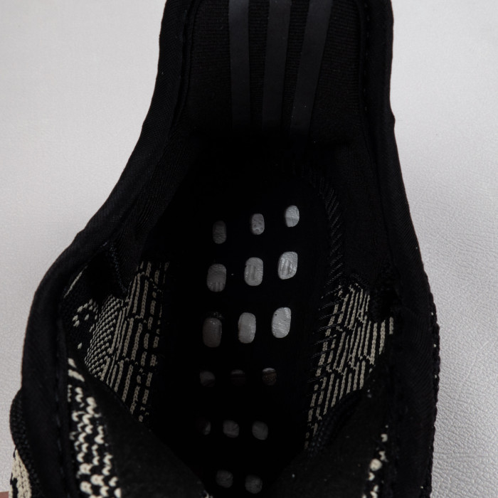 Core Black White