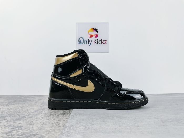 1's Retro High Black Metallic Gold