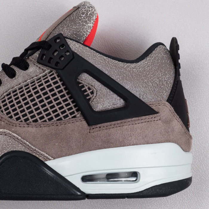 4's Retro Taupe Haze