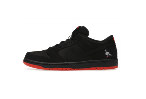 SB Dunk Low Black Pigeon