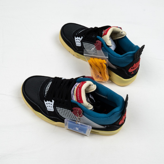 Union x Air 4's Off Noir