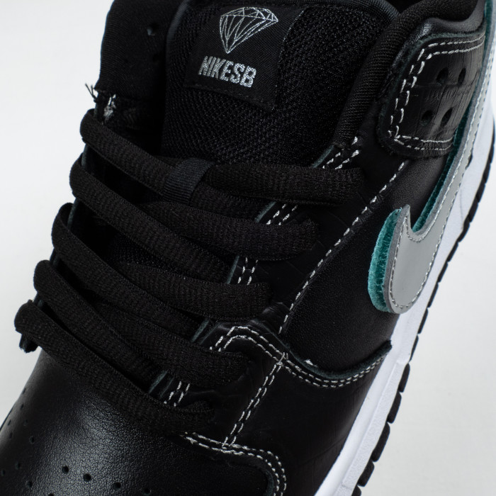 SB Dunk Low Diamond Supply Co Black Diamond