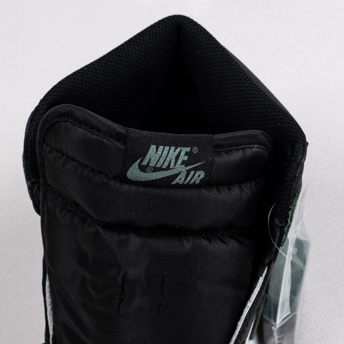 1's Retro High Clay Green