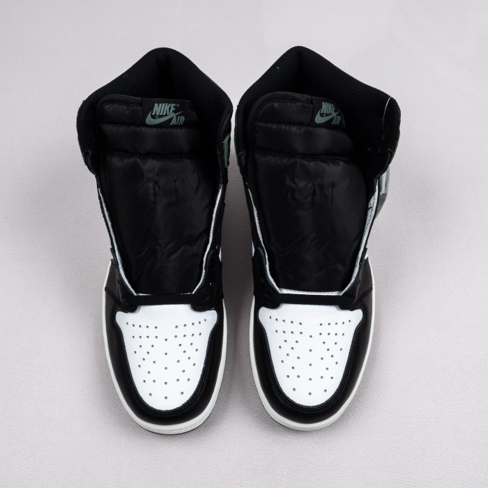 1's Retro High Clay Green