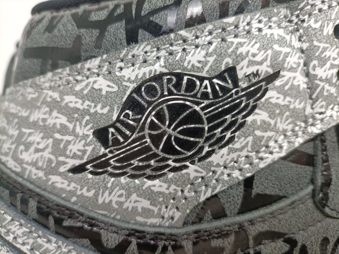 1's Retro High OG Rebellionaire