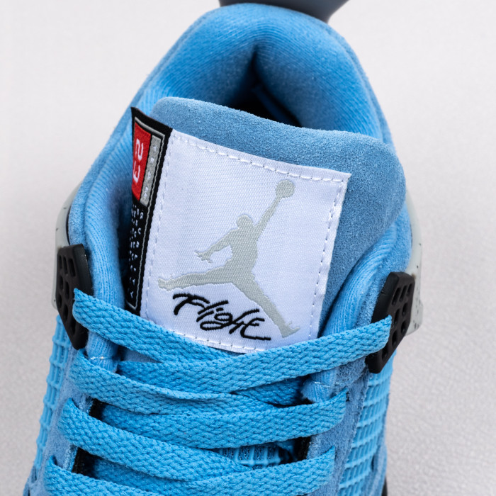 4's Retro University Blue UNC