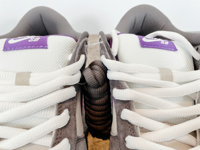 Dunk SB Low Purple Pigeon