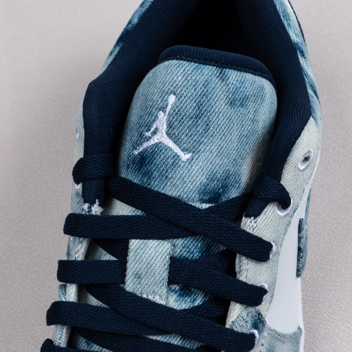 1's Low Washed Denim