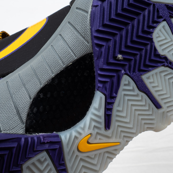 Kobe 4 Protro Carpe Diem