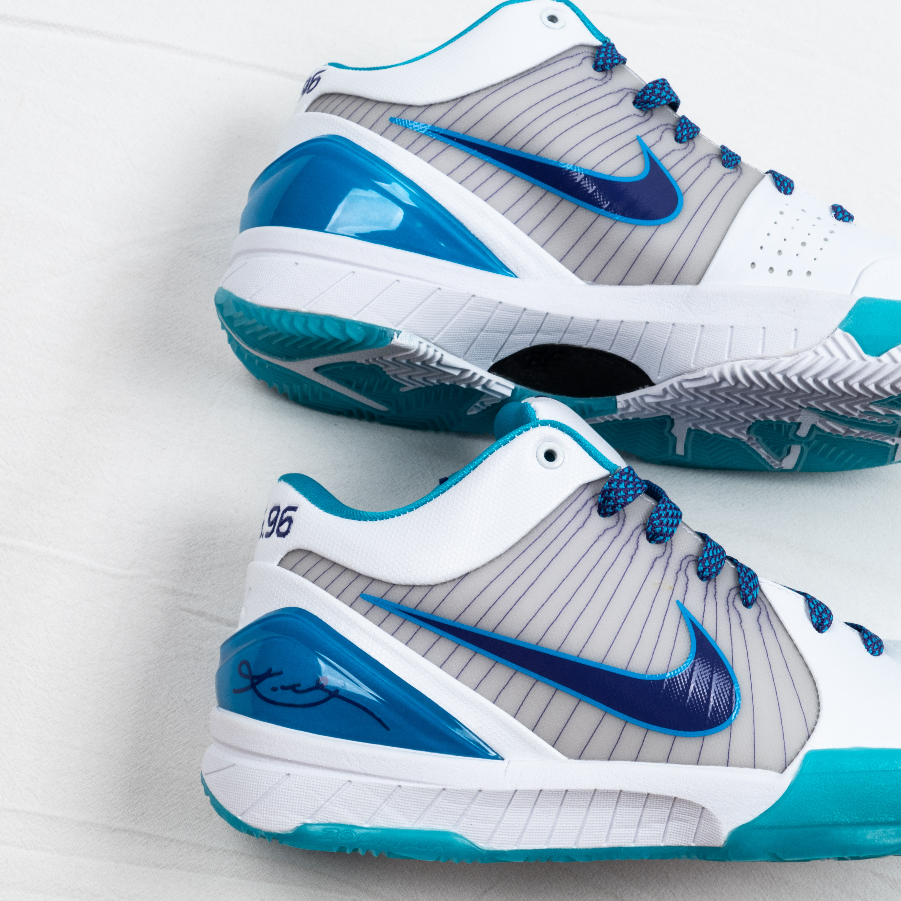 Kobe 4 Protro Draft Day Hornets