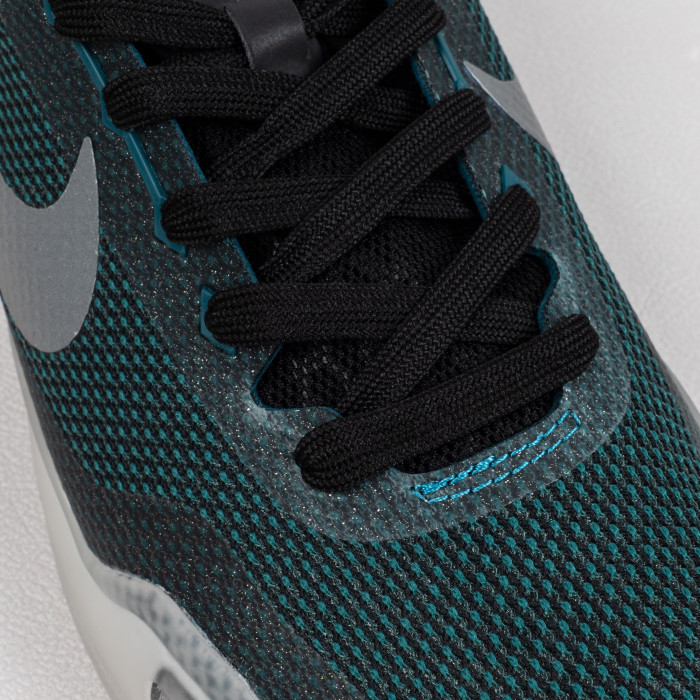 Kobe 10 Flight