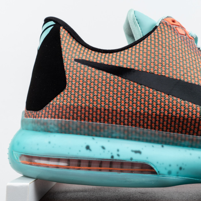 Kobe 10 Easter