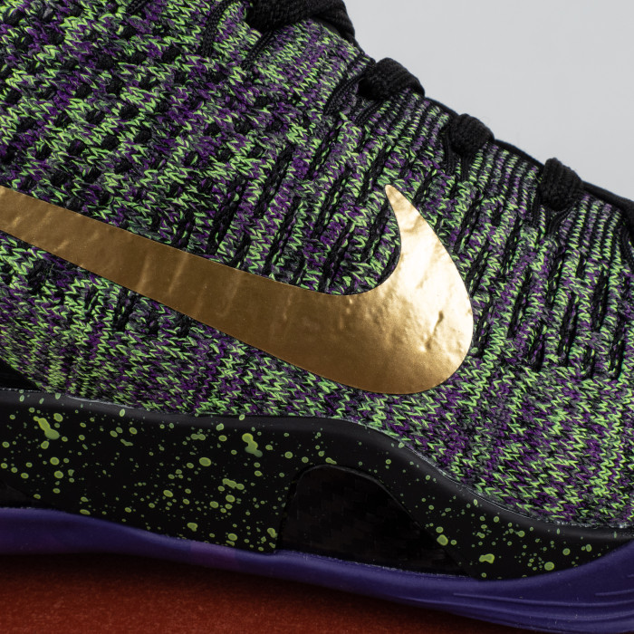 Kobe 9 Low Mamba Moment