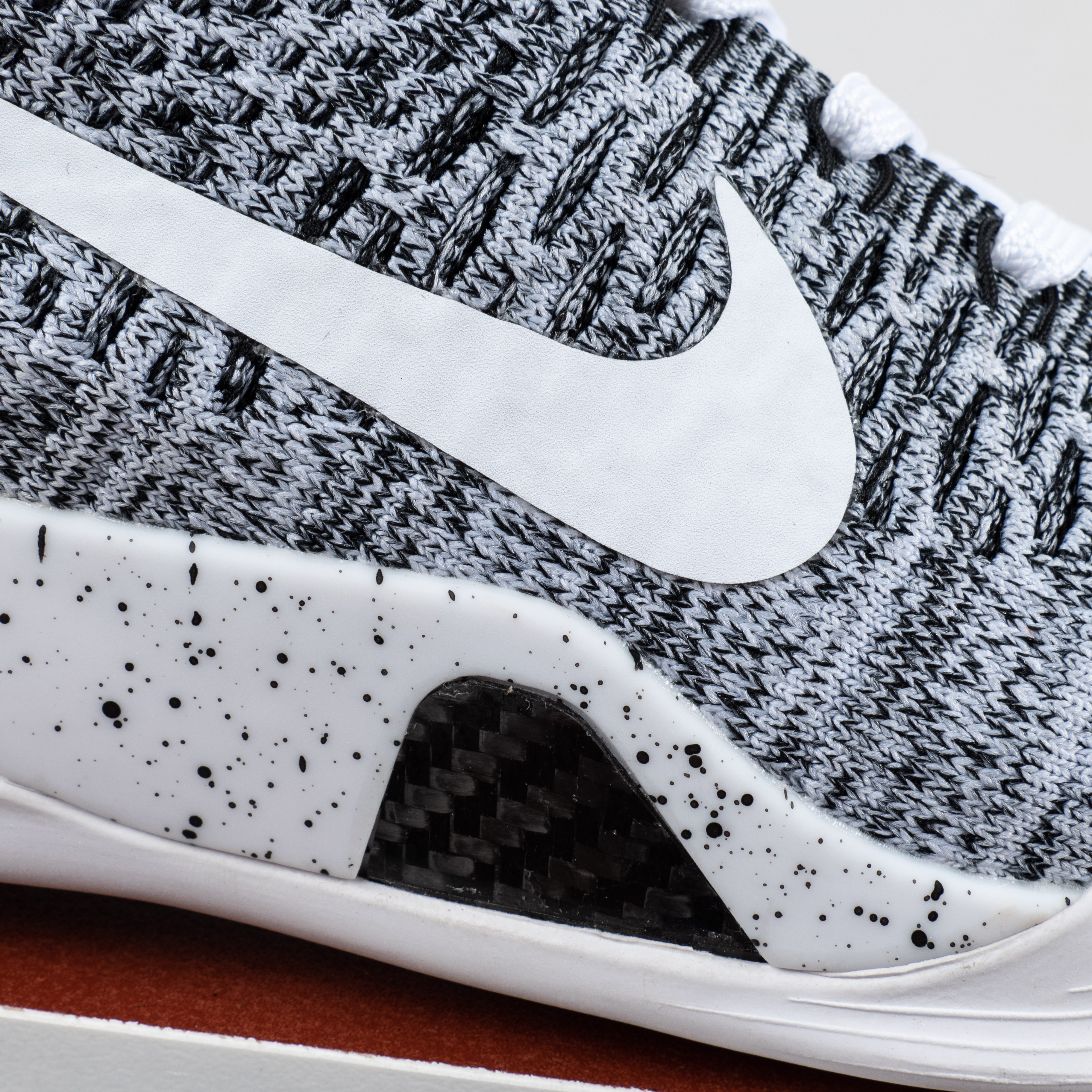 Kobe 9 Elite Low Beethoven