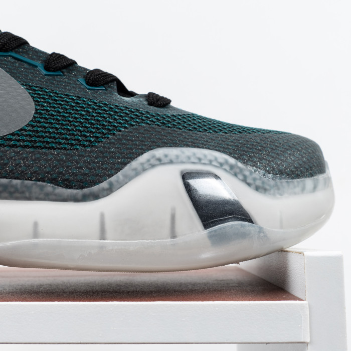 Kobe 10 Flight