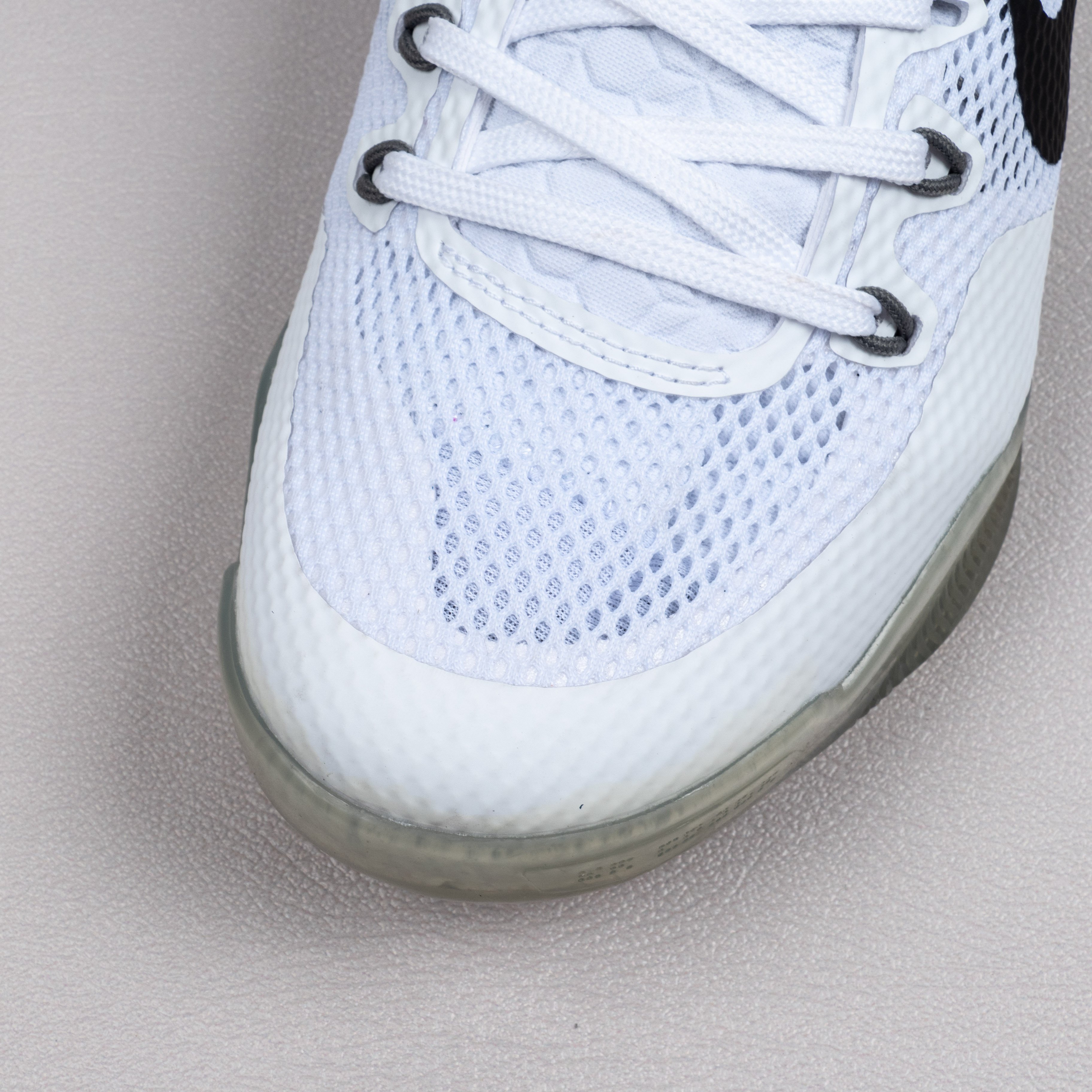 Kobe 11 EM Low Fundamental