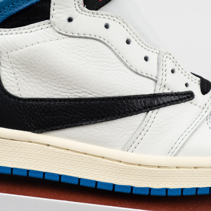 1's High OG SP Fragment x Travis Scott