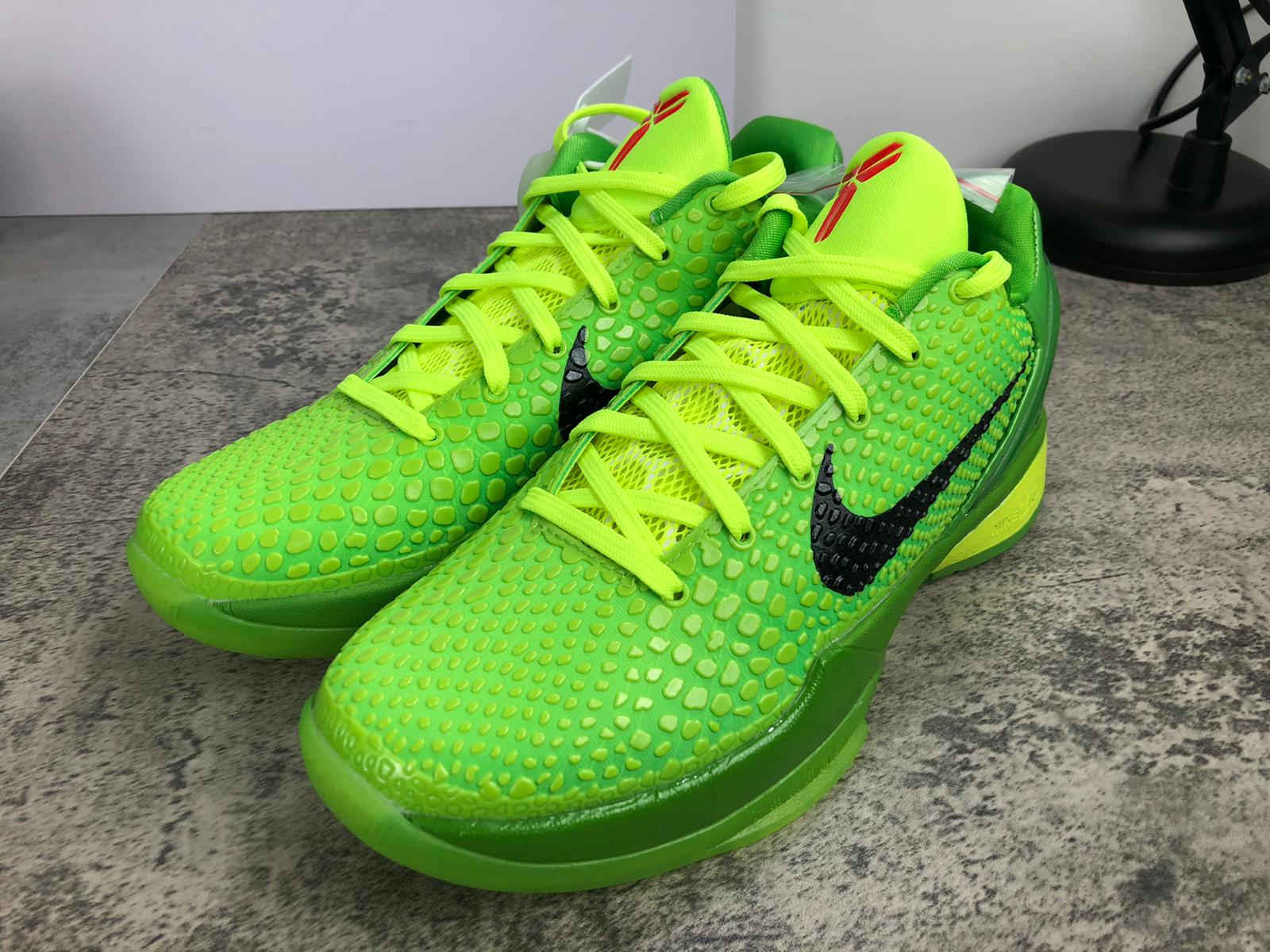 Kobe 6 Protro Grinch (2020)