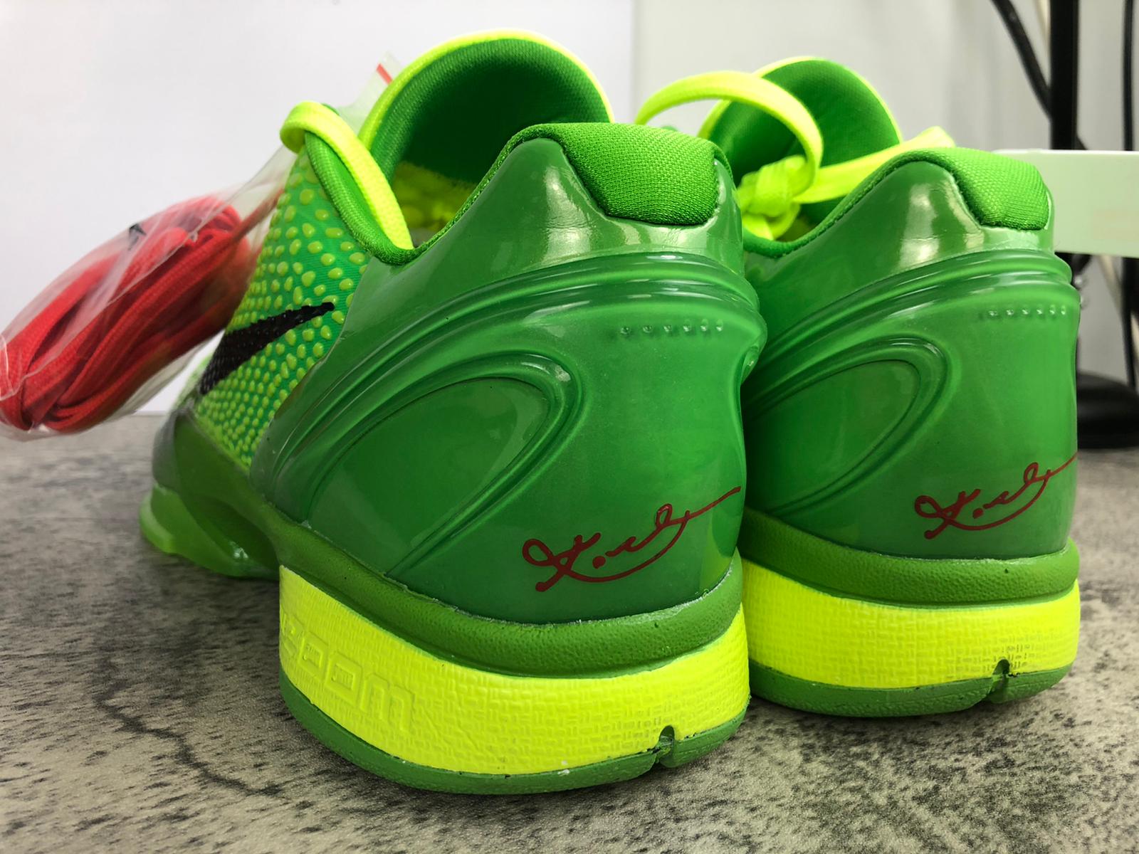 Kobe 6 Protro Grinch (2020)