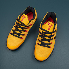 Kobe 9 EM Low Bruce Lee
