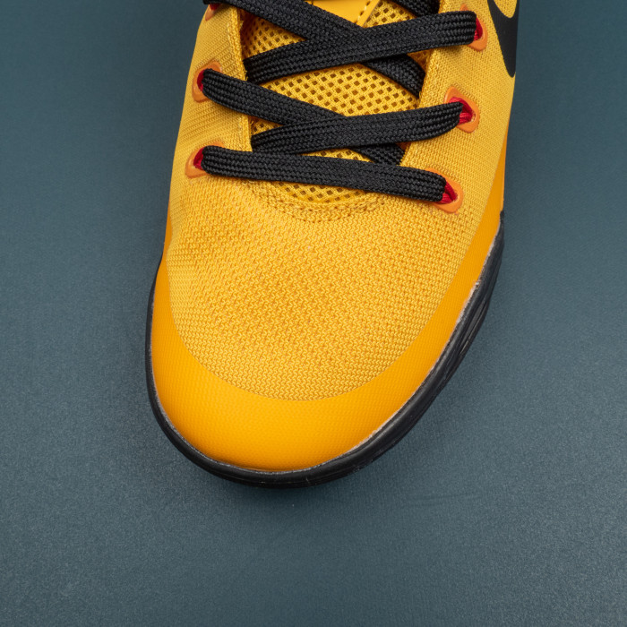 Kobe 9 EM Low Bruce Lee