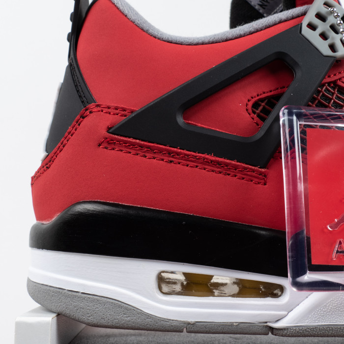 4 Retro Toro Bravo