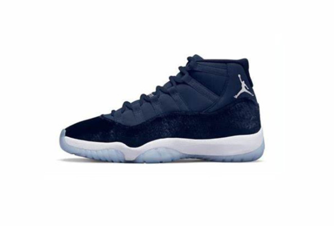 11 MIDNIGHT NAVY