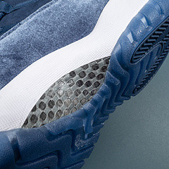 11 MIDNIGHT NAVY