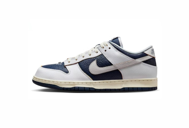 SB Dunk Low HUF New York City