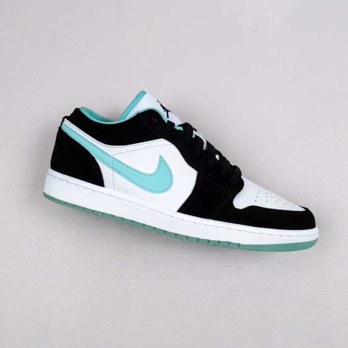 1's Low Island Green