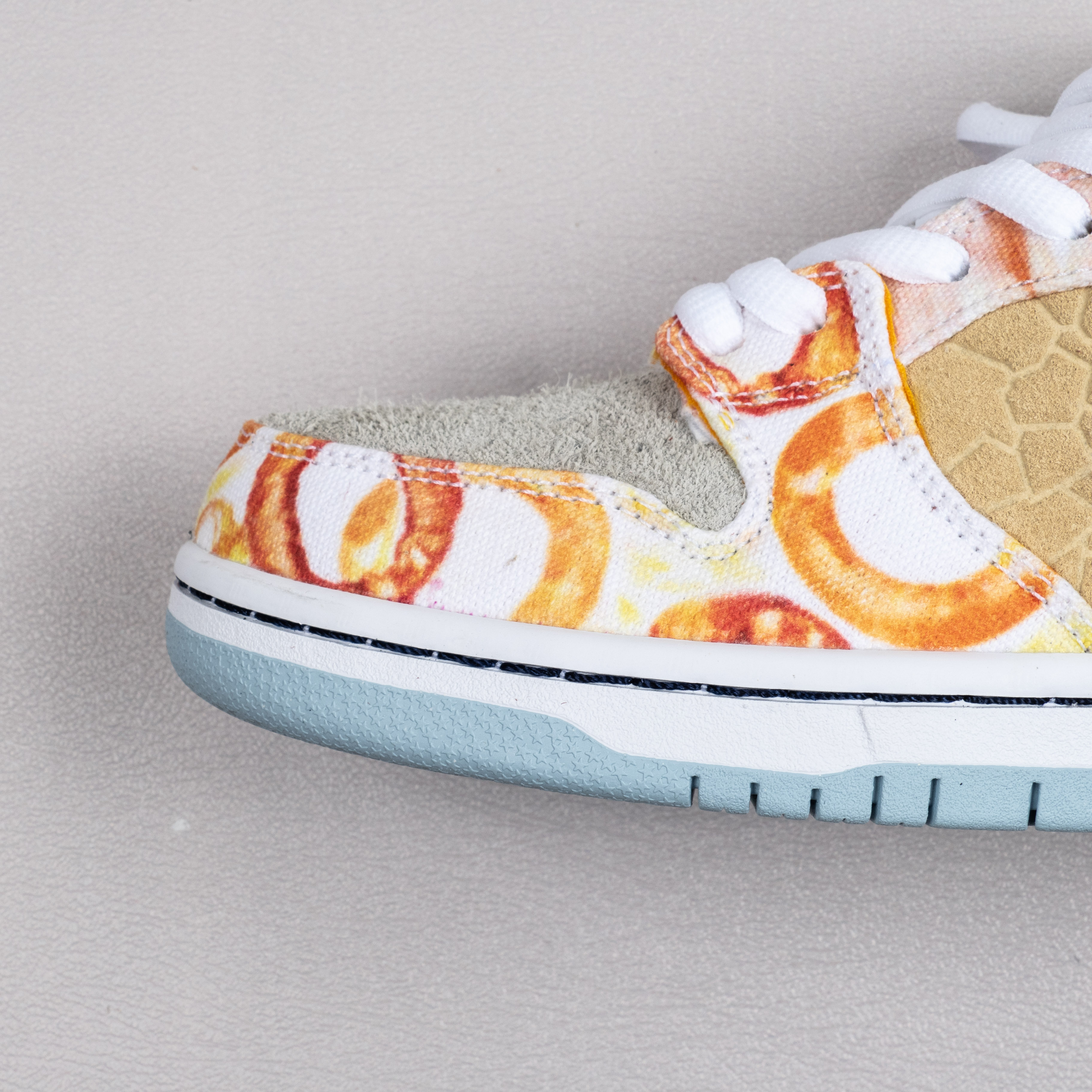 SB Dunk Low Street Hawker (without special box)