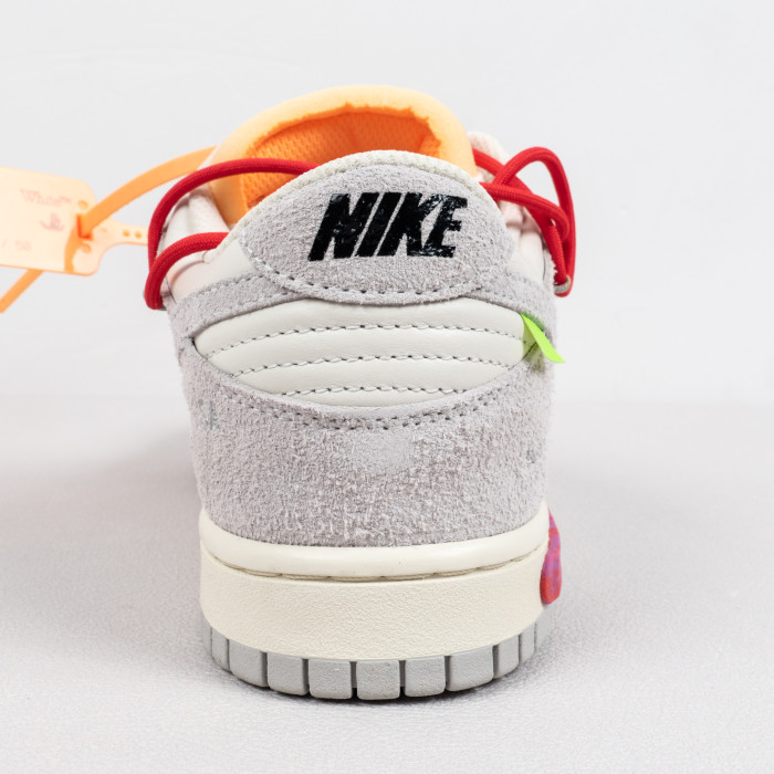 Dunk Low OW Lot 40