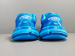 Blue Track.3 Blue