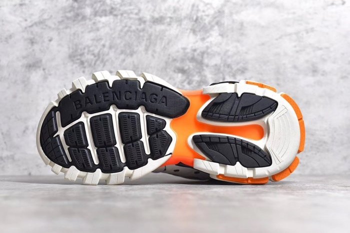 Track White Orange