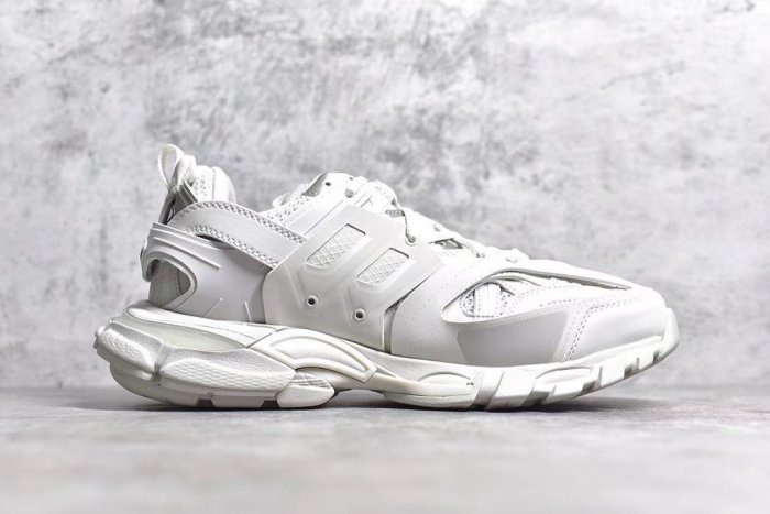 Track White