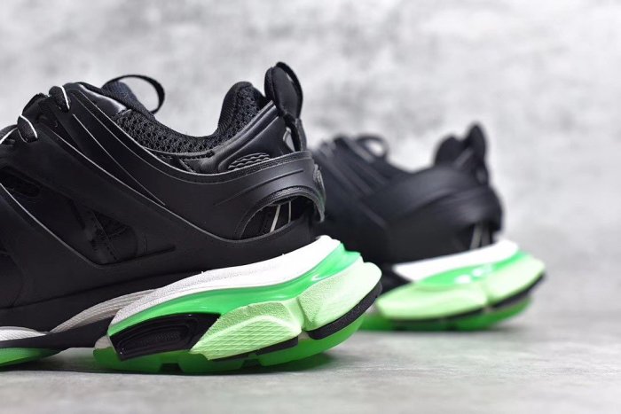 Track Black Glow-In-The-Dark